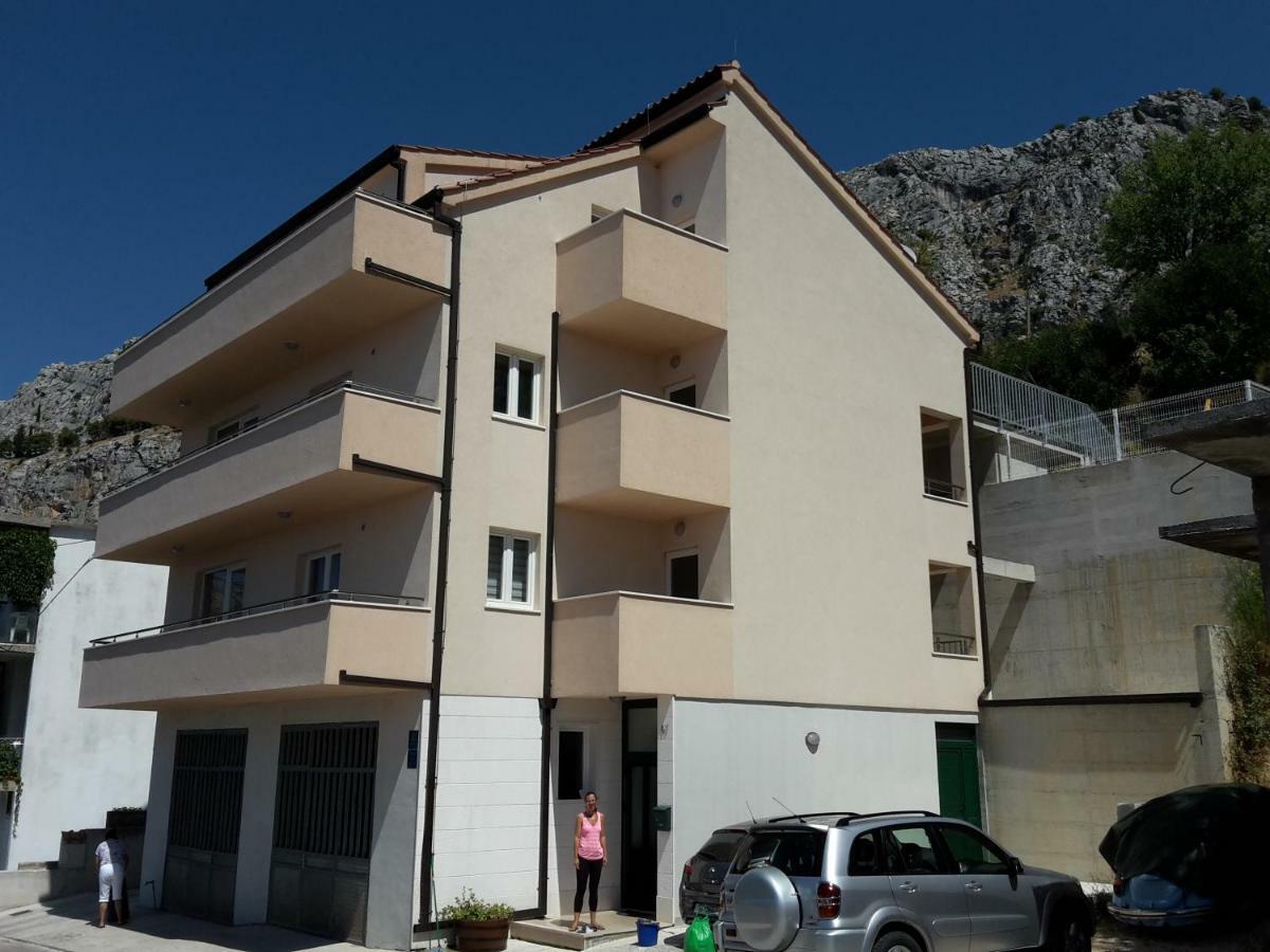 Villa Omis Michy - Family House For Big And Small Groups Bagian luar foto