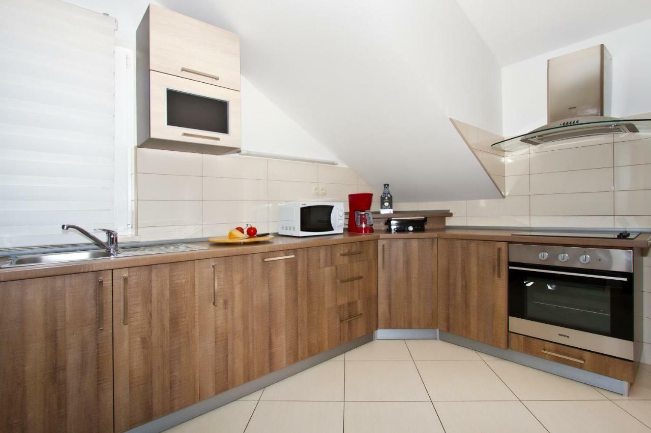 Villa Omis Michy - Family House For Big And Small Groups Bagian luar foto