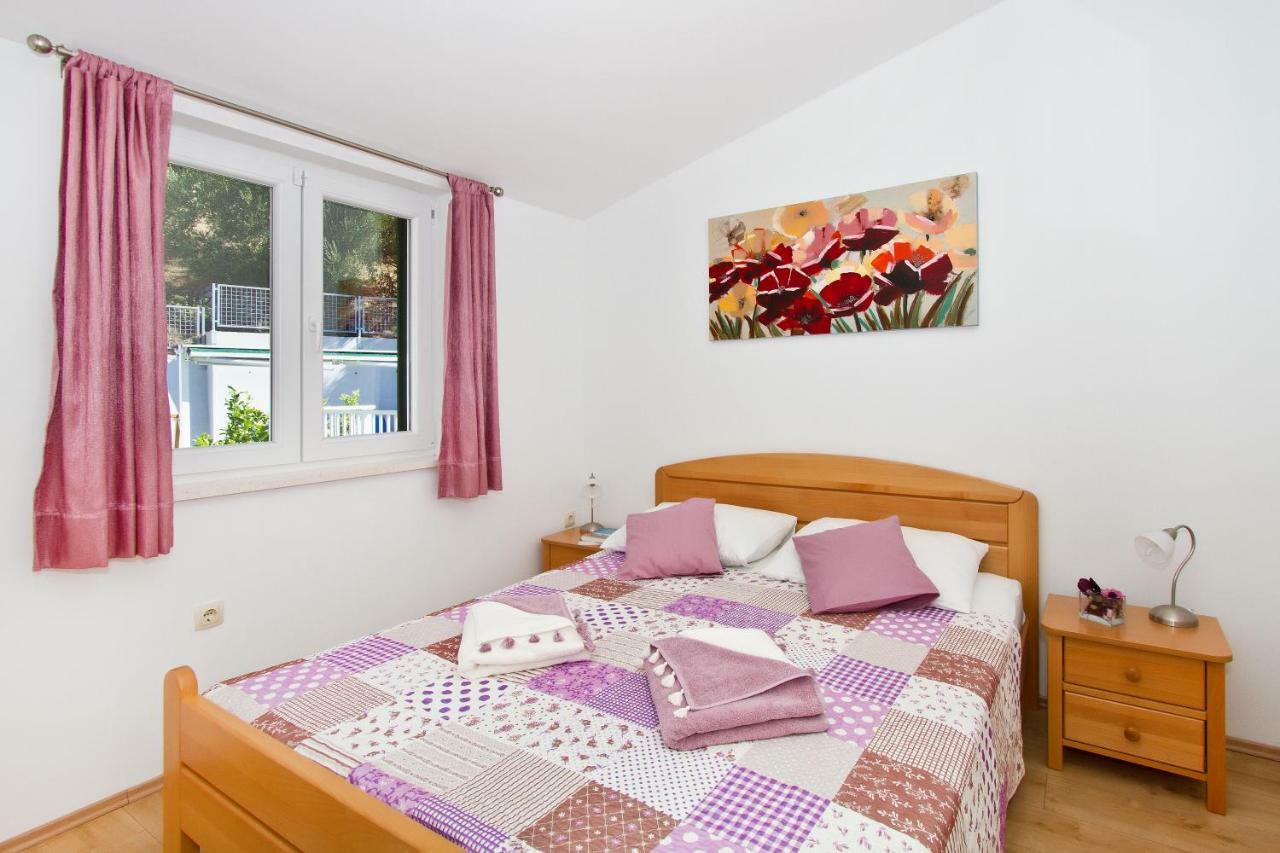 Villa Omis Michy - Family House For Big And Small Groups Bagian luar foto