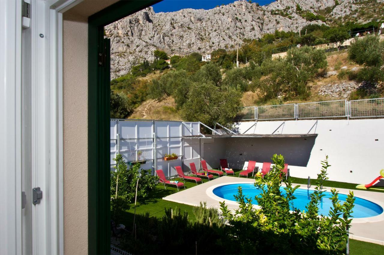 Villa Omis Michy - Family House For Big And Small Groups Bagian luar foto