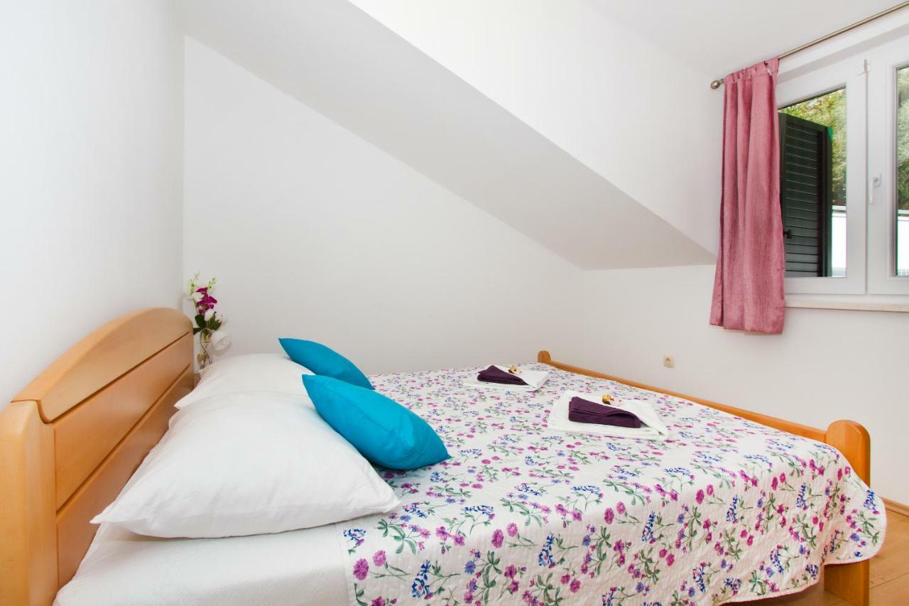 Villa Omis Michy - Family House For Big And Small Groups Bagian luar foto