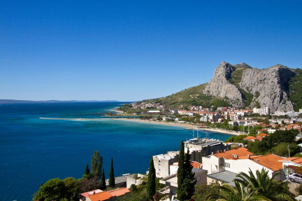 Villa Omis Michy - Family House For Big And Small Groups Bagian luar foto