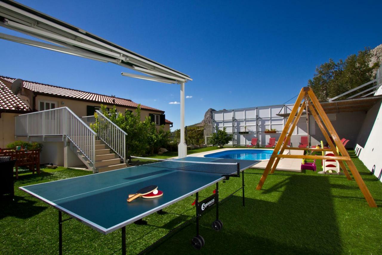 Villa Omis Michy - Family House For Big And Small Groups Bagian luar foto