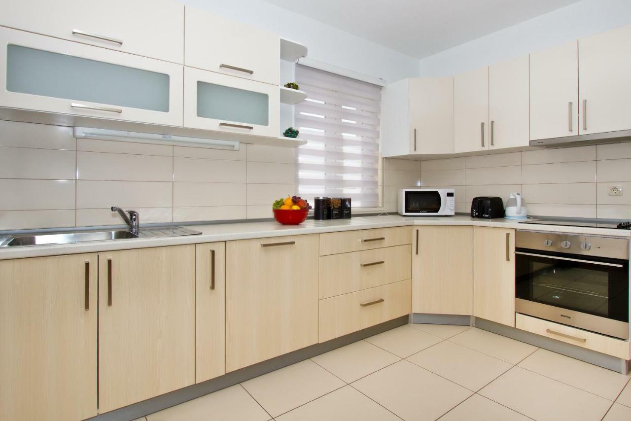 Villa Omis Michy - Family House For Big And Small Groups Bagian luar foto
