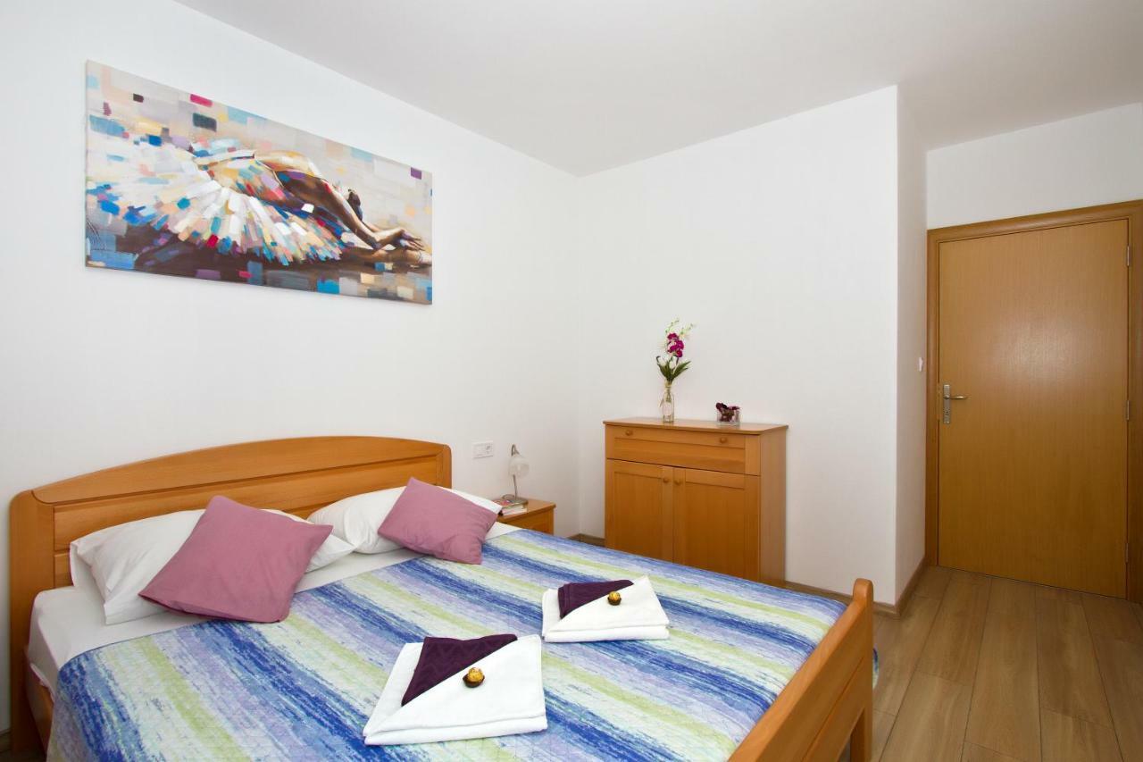 Villa Omis Michy - Family House For Big And Small Groups Bagian luar foto