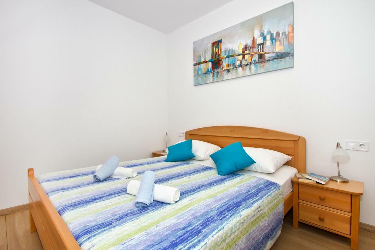 Villa Omis Michy - Family House For Big And Small Groups Bagian luar foto